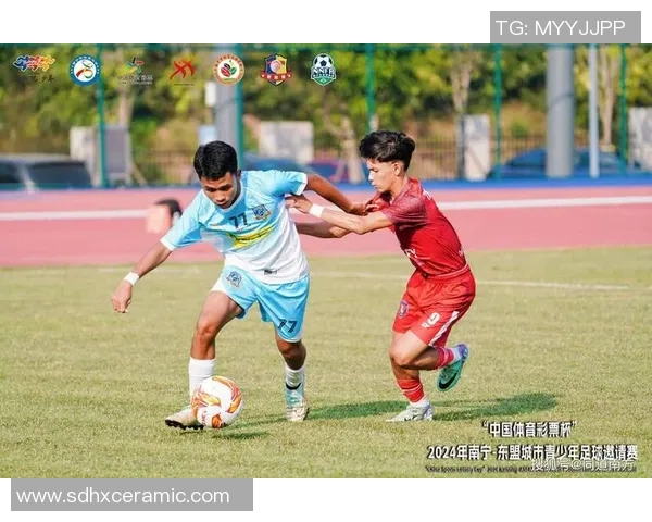 泰国足球界的越南明星球员如何影响两国体育交流与发展