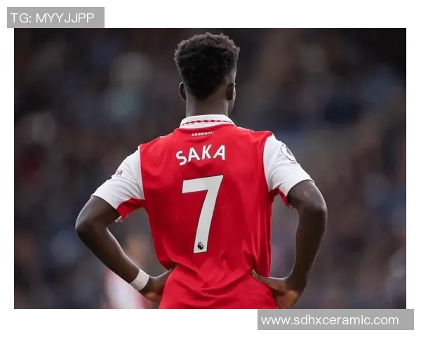 球衣上的传奇足球明星25号背后的故事与荣耀之路